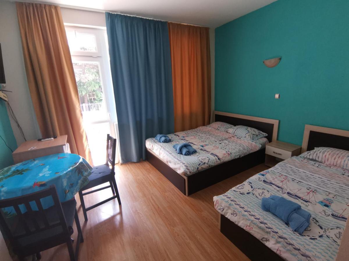 Kazlarov Guest House Kiten  Kültér fotó