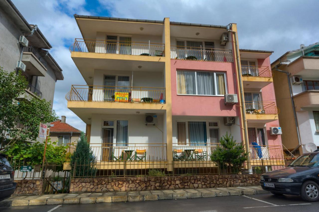 Kazlarov Guest House Kiten  Kültér fotó