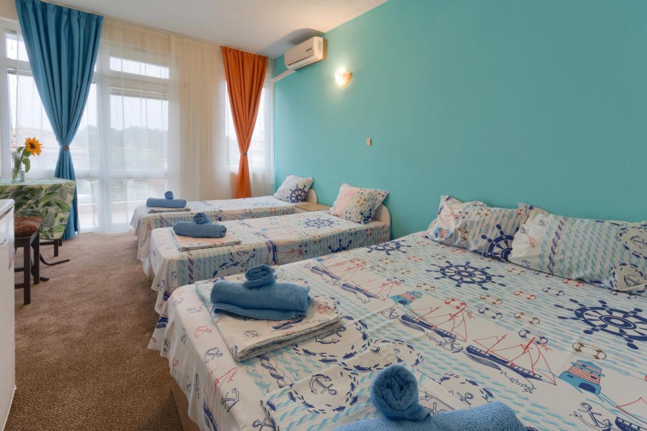 Kazlarov Guest House Kiten  Kültér fotó