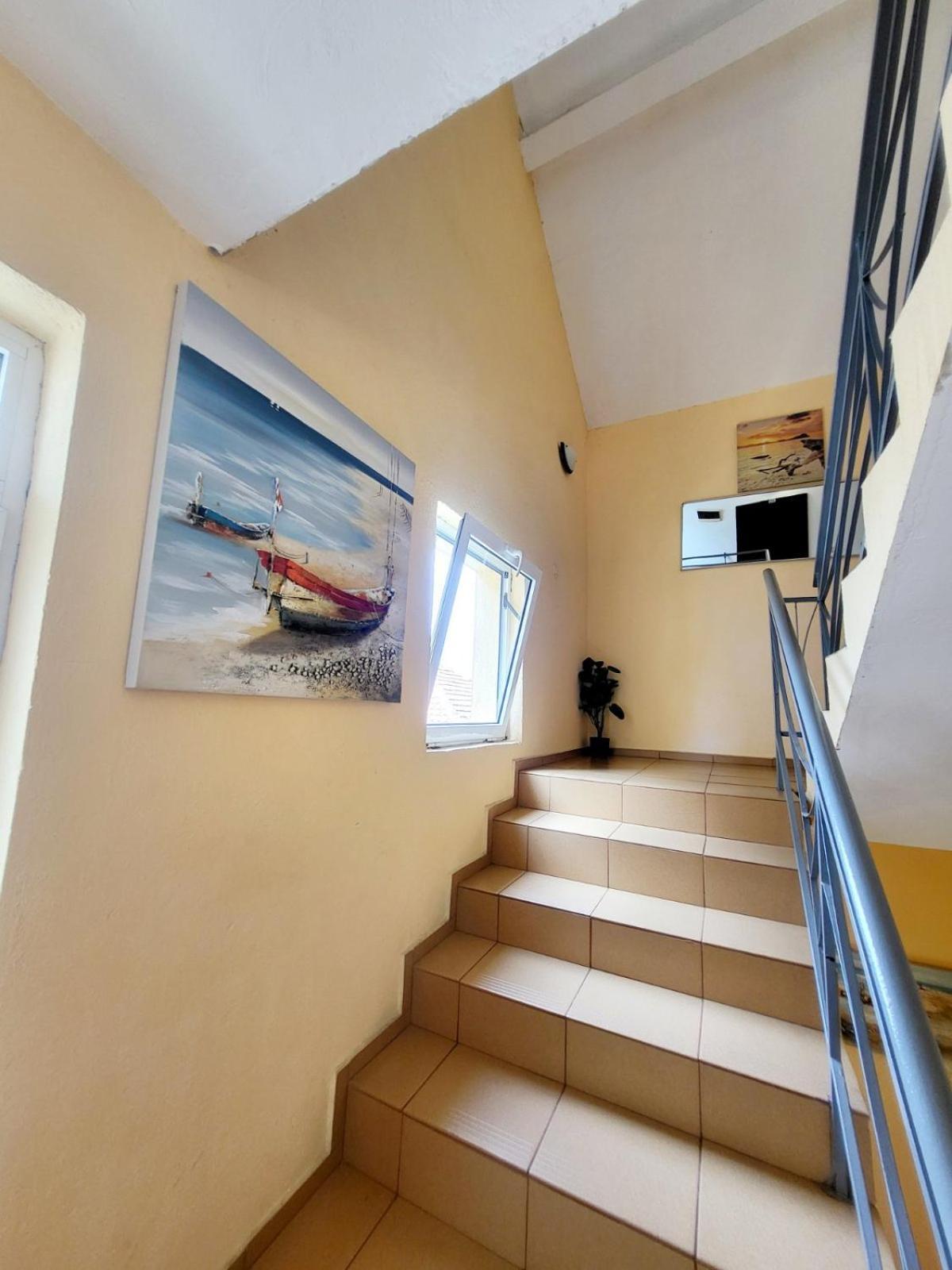 Kazlarov Guest House Kiten  Kültér fotó