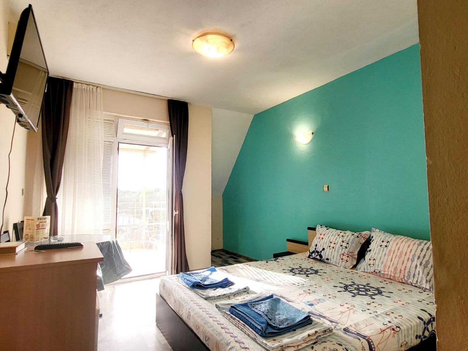Kazlarov Guest House Kiten  Kültér fotó
