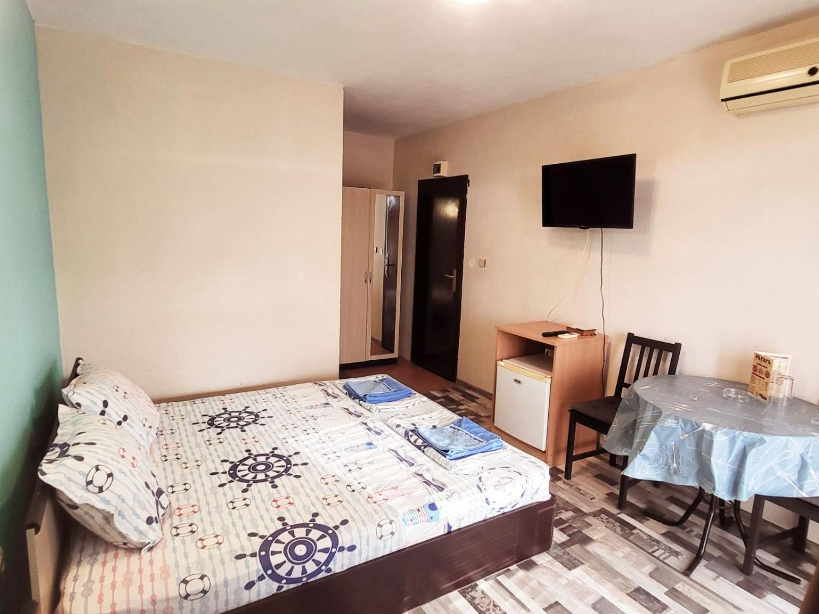 Kazlarov Guest House Kiten  Kültér fotó