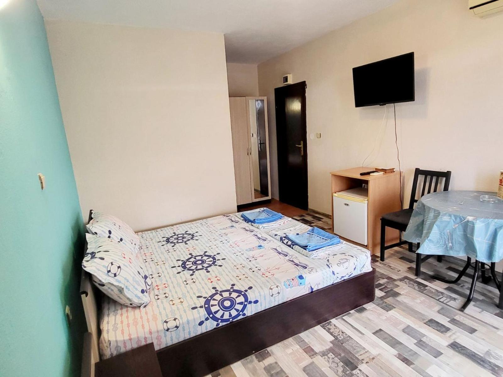 Kazlarov Guest House Kiten  Kültér fotó
