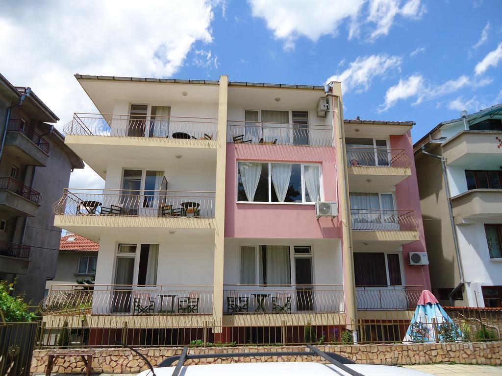 Kazlarov Guest House Kiten  Kültér fotó